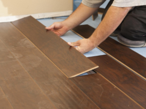 Đơn vị thay sàn gỗ cũ bị phồng & sửa chữa thay thế uy tín hiện nay