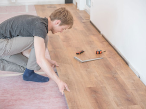 Thi công sàn gỗ công nghiệp TP.HCM uy tín và chuyên nghiệp hiện nay