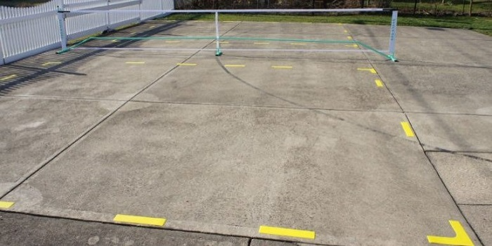 Các loại mặt sân Pickleball và tiêu chí lựa chọn phù hợp 1 Sân Pickleball bê tông có độ bền cao, chi phí xây dựng hợp lý